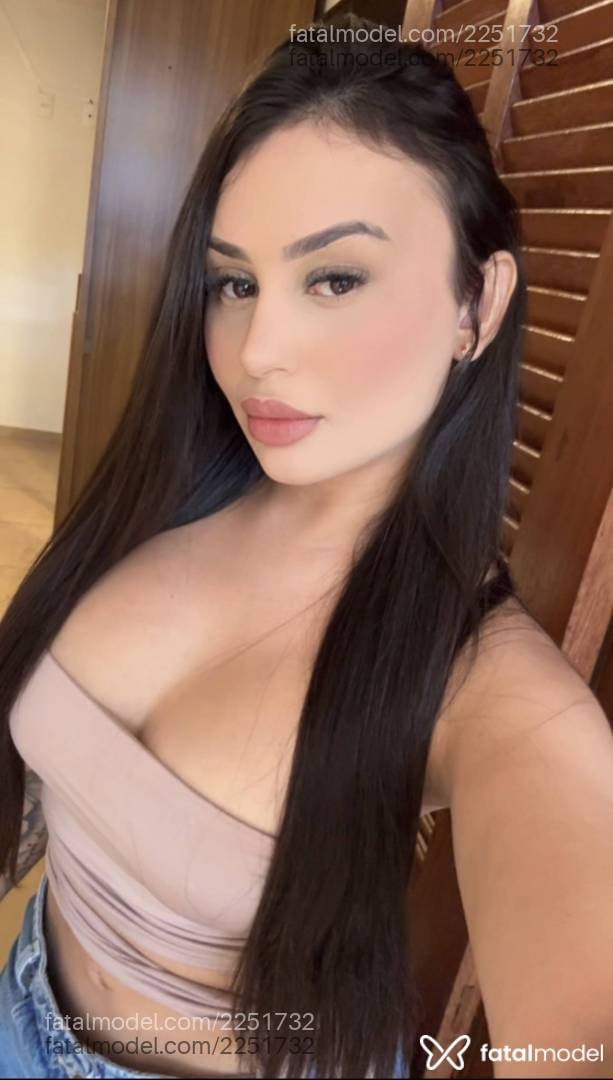 Acompanhante mulher morena (o) de olhos castanhos - Mavie Santos