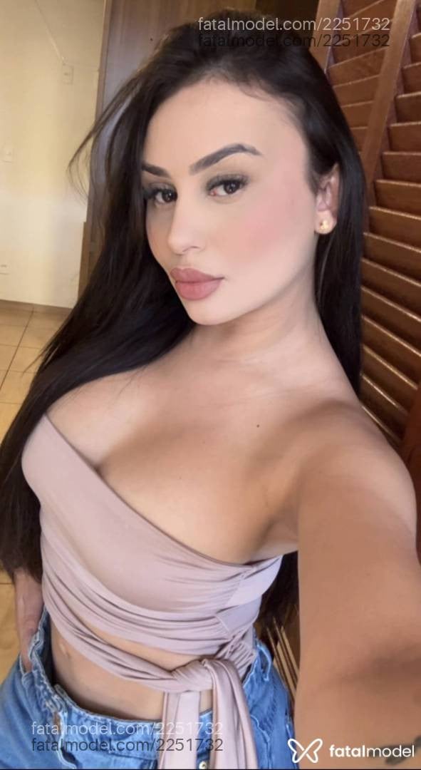 Acompanhante mulher morena (o) de olhos castanhos em Patos de Minas - Mavie Santos