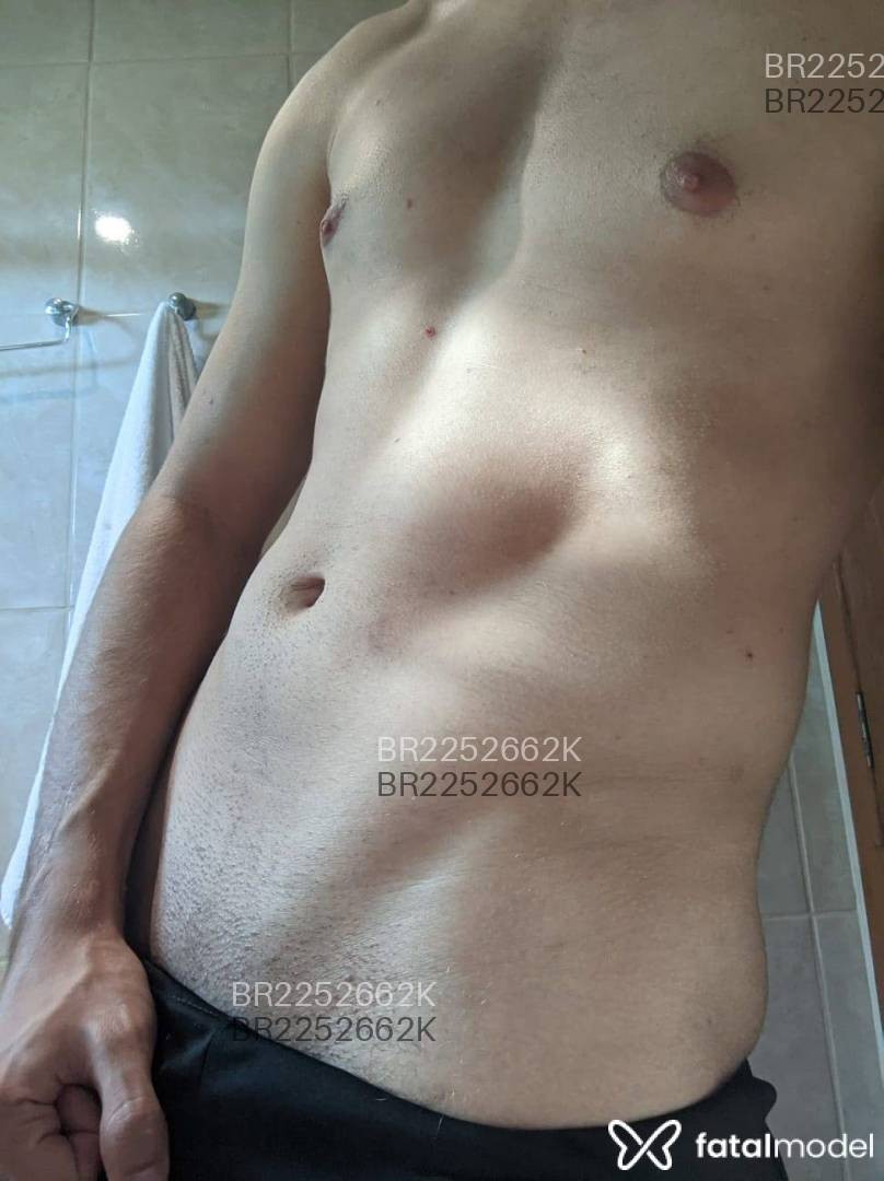 Acompanhante homem loira (o) de olhos mel em Joinville - Guilherme Guillean