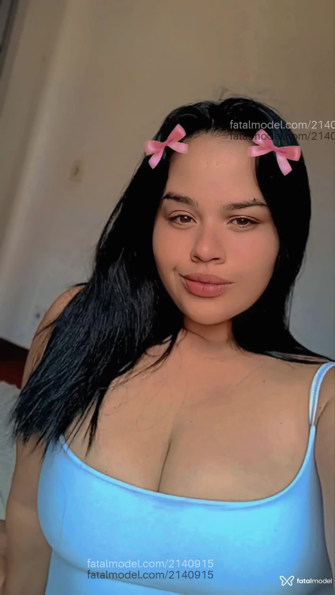 Acompanhante mulher com cabelo castanho de olhos mel em Fronteira Acompanhante mulher com cabelo castanho de olhos mel em Fronteira - Kathyllenne