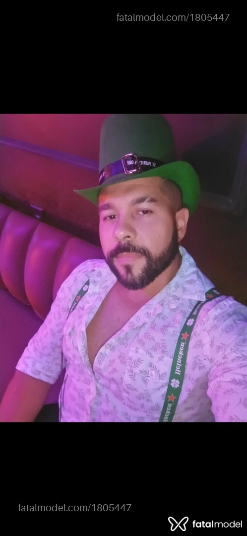 Acompanhante homem morena (o) de olhos pretos - Rafael Acompanhante homem morena (o) de olhos pretos - Rafael
