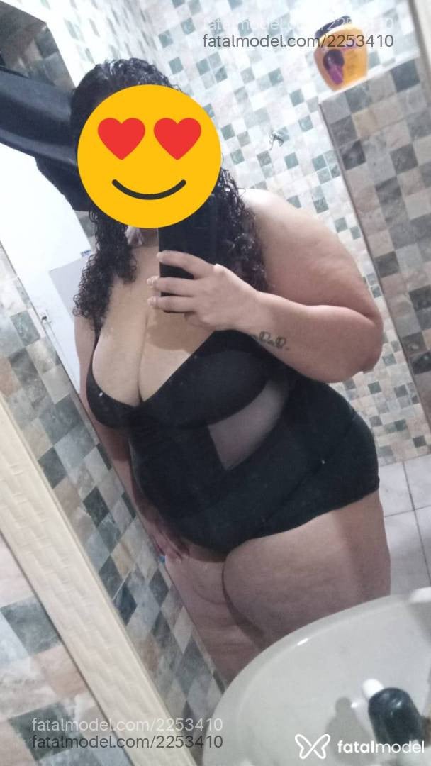 Acompanhante mulher morena (o) de olhos castanhos - Helen