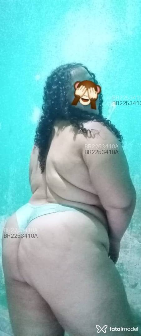 Acompanhante mulher morena (o) de olhos castanhos - Helen Acompanhante mulher morena (o) de olhos castanhos - Helen