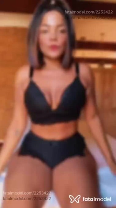 Acompanhante mulher morena (o) de olhos castanhos - Natasha Prado Acompanhante mulher morena (o) de olhos castanhos - Natasha Prado