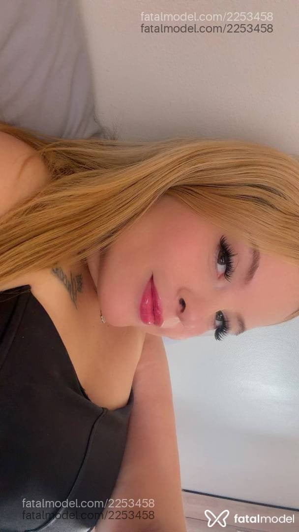 Acompanhante mulher loira (o) de olhos verdes - Lua Medeiros
