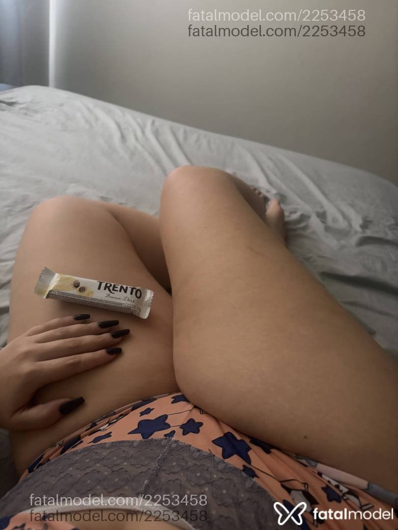 Acompanhante mulher loira (o) de olhos verdes - Lua Medeiros