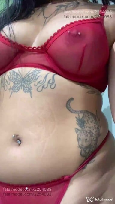 Acompanhante mulher morena (o) de olhos castanhos em Morrinhos - Mexicana