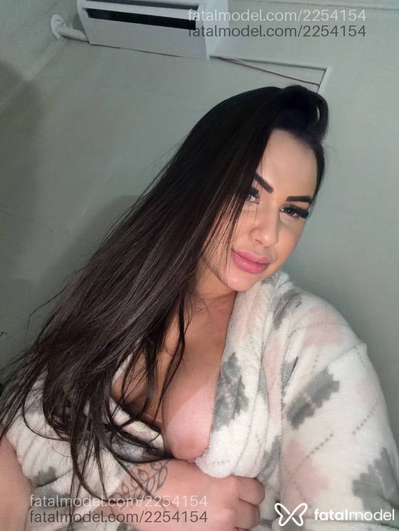 Acompanhante mulher morena (o) de olhos mel - Ayla Fontana