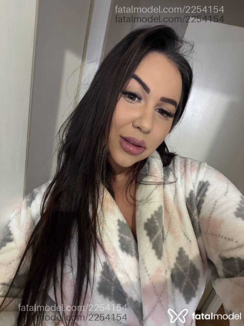 Acompanhante mulher morena (o) de olhos mel - Ayla Fontana