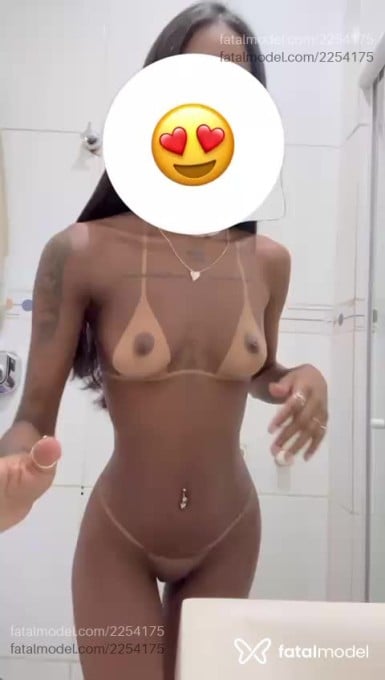 Acompanhante mulher morena (o) de olhos castanhos em Rio de Janeiro - Letícia
