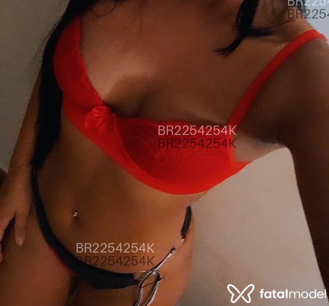 Acompanhante mulher morena (o) de olhos castanhos em Belo Horizonte Acompanhante mulher morena (o) de olhos castanhos em Belo Horizonte - Sarah