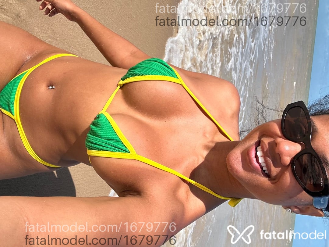 Acompanhante mulher morena (o) de olhos pretos em Belo Horizonte Acompanhante mulher morena (o) de olhos pretos em Belo Horizonte - Gaby Santos