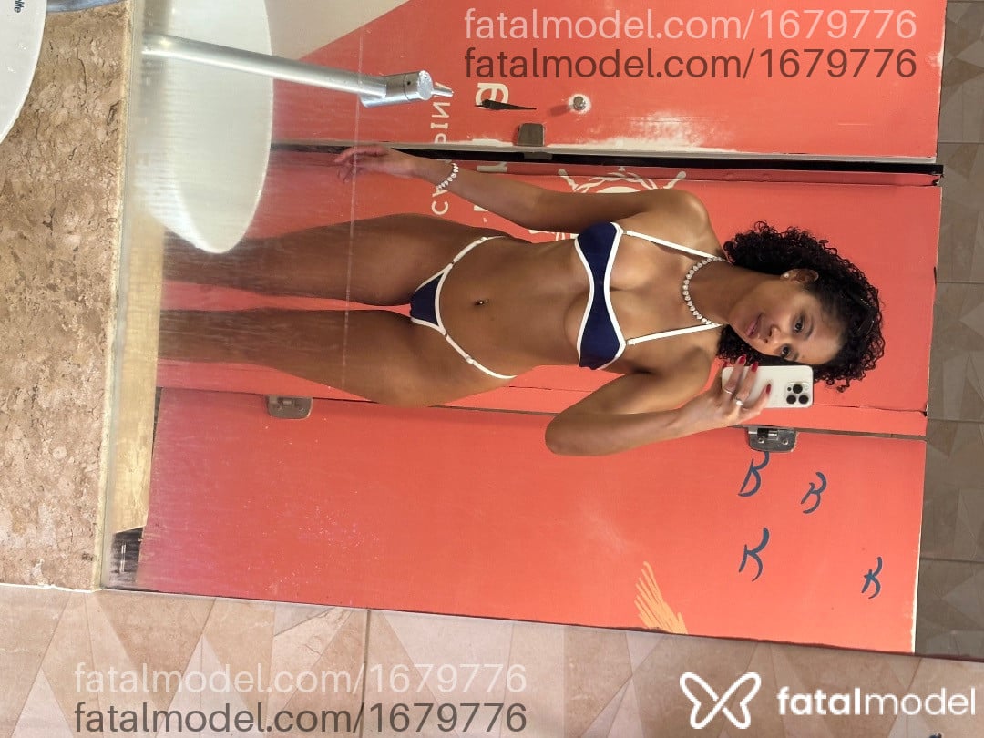 Acompanhante mulher morena (o) de olhos pretos em Belo Horizonte Acompanhante mulher morena (o) de olhos pretos em Belo Horizonte - Gaby Santos