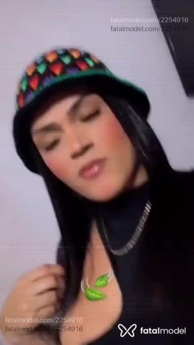 Acompanhante mulher trans morena (o) de olhos castanhos em Duque de Caxias Acompanhante mulher trans morena (o) de olhos castanhos em Duque de Caxias - Kamilly Cavalcante