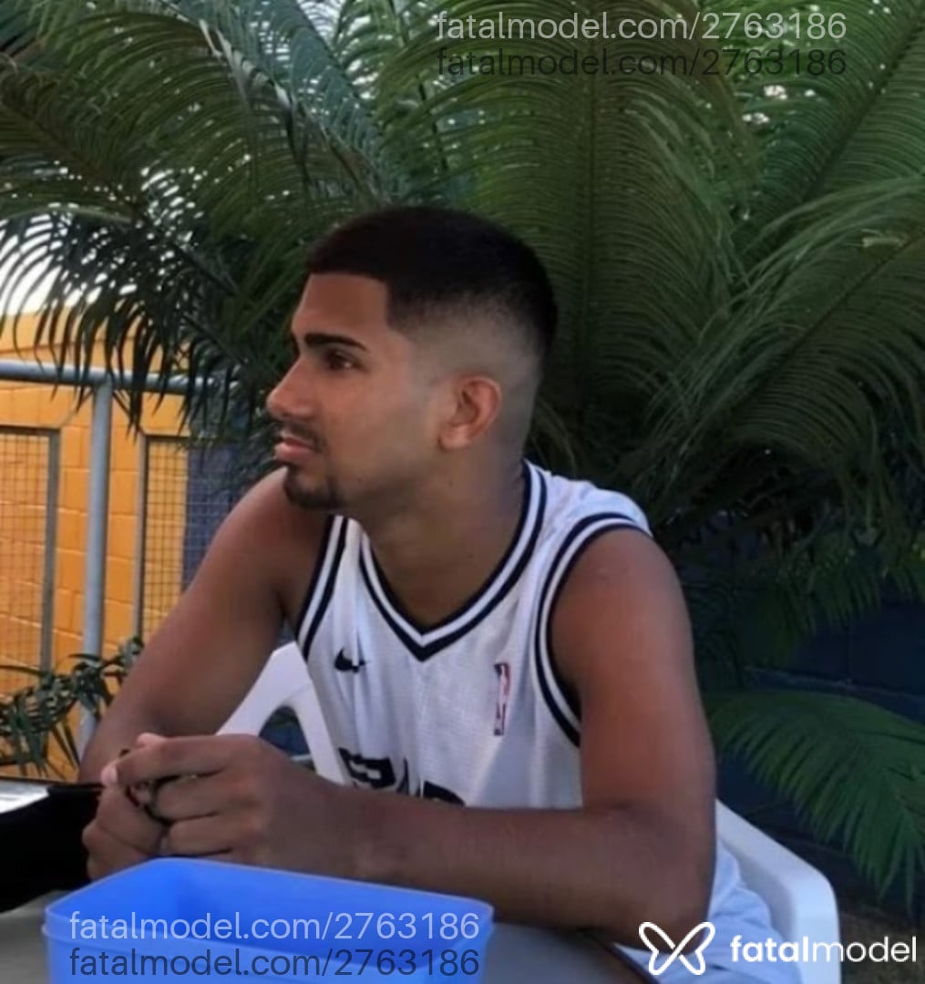Acompanhante homem com cabelo castanho de olhos mel em Caucaia Acompanhante homem com cabelo castanho de olhos mel em Caucaia - Keevyn