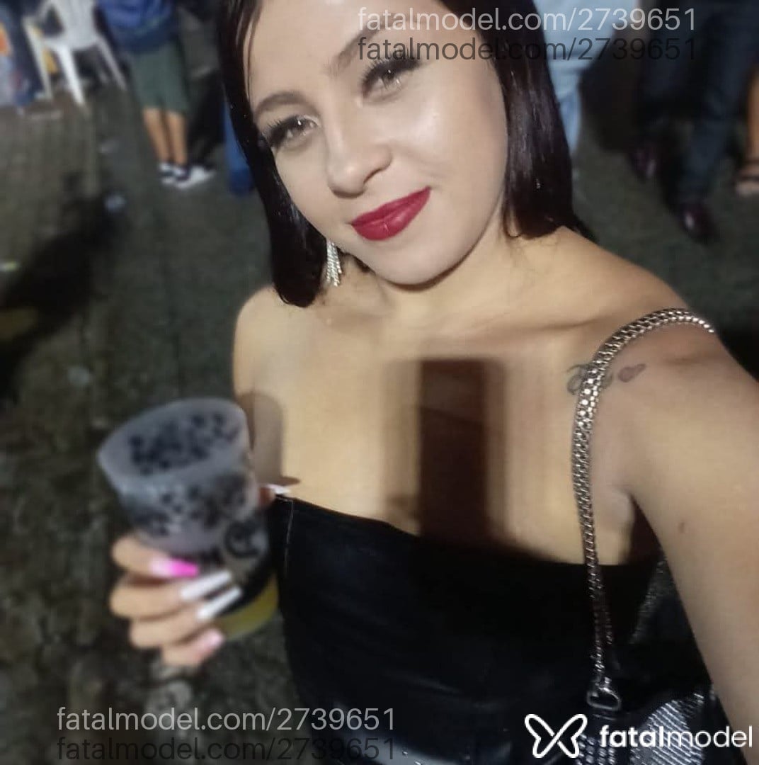 Acompanhante mulher morena (o) de olhos verdes em Caruaru - Karol