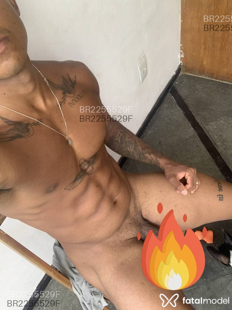 Acompanhante homem morena (o) de olhos pretos em Rio de Janeiro Acompanhante homem morena (o) de olhos pretos em Rio de Janeiro - Gabriel Bastos