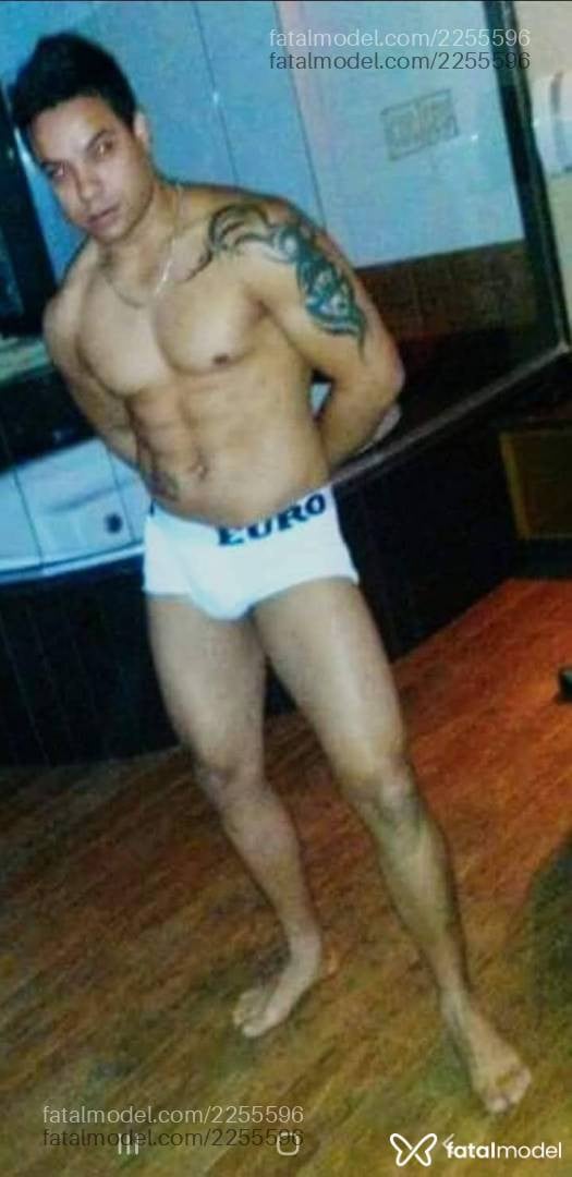 Acompanhante homem com cabelo castanho de olhos pretos - Brayan Brito Acompanhante homem com cabelo castanho de olhos pretos - Brayan Brito