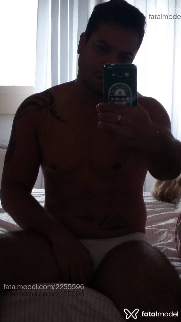 Acompanhante homem com cabelo castanho de olhos pretos - Brayan Brito Acompanhante homem com cabelo castanho de olhos pretos - Brayan Brito