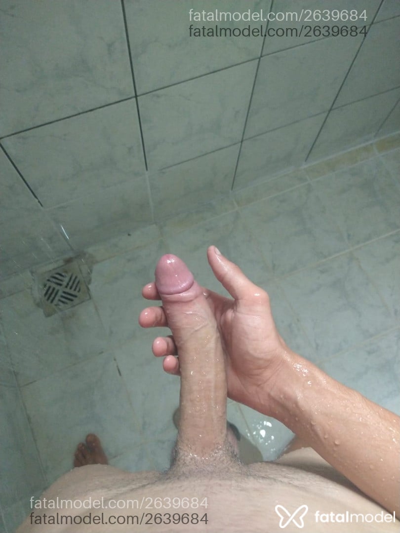 Acompanhante homem com cabelo castanho de olhos pretos em Goiânia - Henry