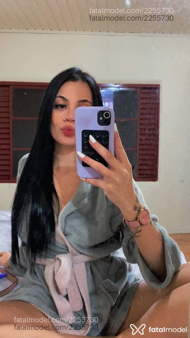 Acompanhante mulher morena (o) de olhos castanhos - Luana