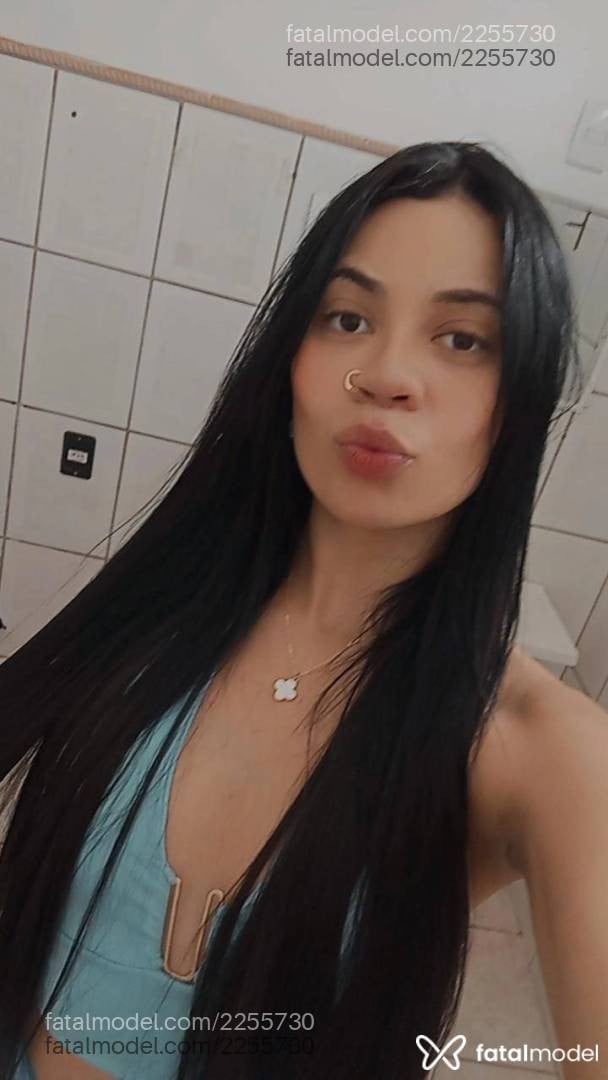 Acompanhante mulher morena (o) de olhos castanhos - Luana