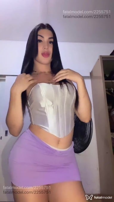 Acompanhante mulher trans morena (o) de olhos castanhos em Sorriso - Niinfa