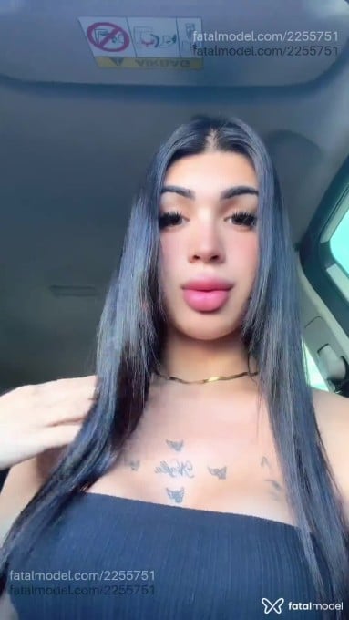 Acompanhante mulher trans morena (o) de olhos castanhos em Sorriso - Niinfa