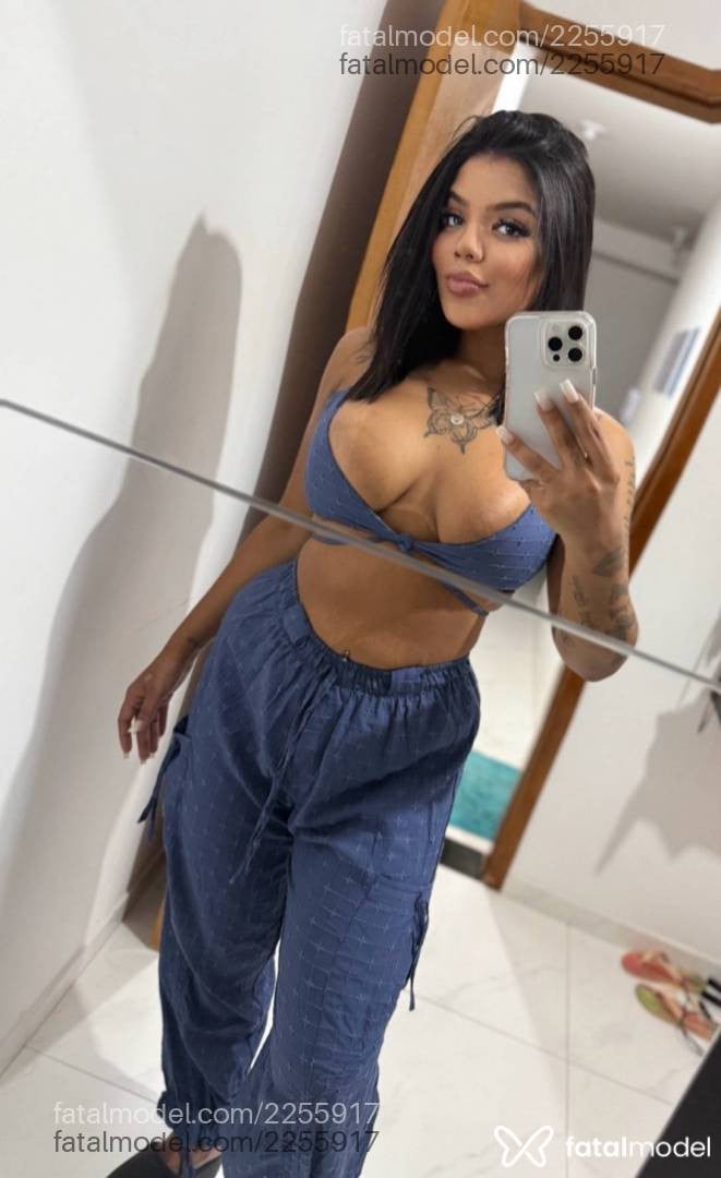 Acompanhante mulher morena (o) de olhos castanhos - Victoria Dias