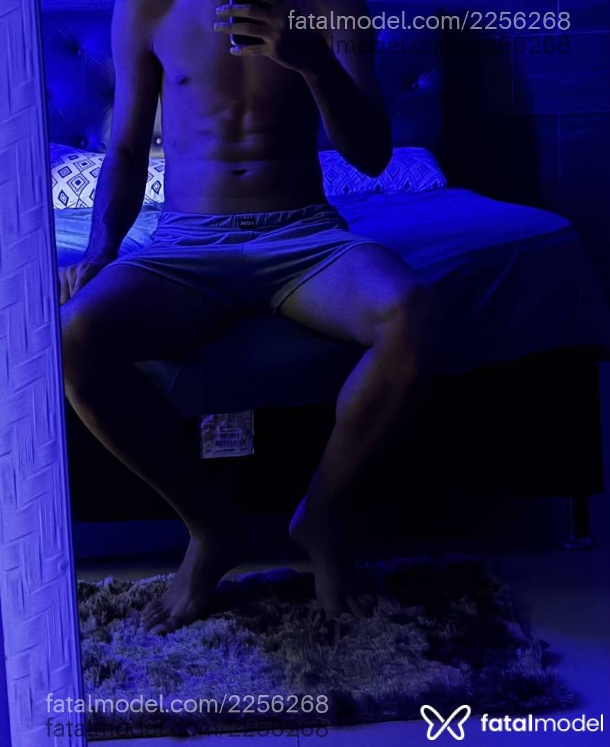 Acompanhante homem morena (o) de olhos pretos - Yuri Meireles