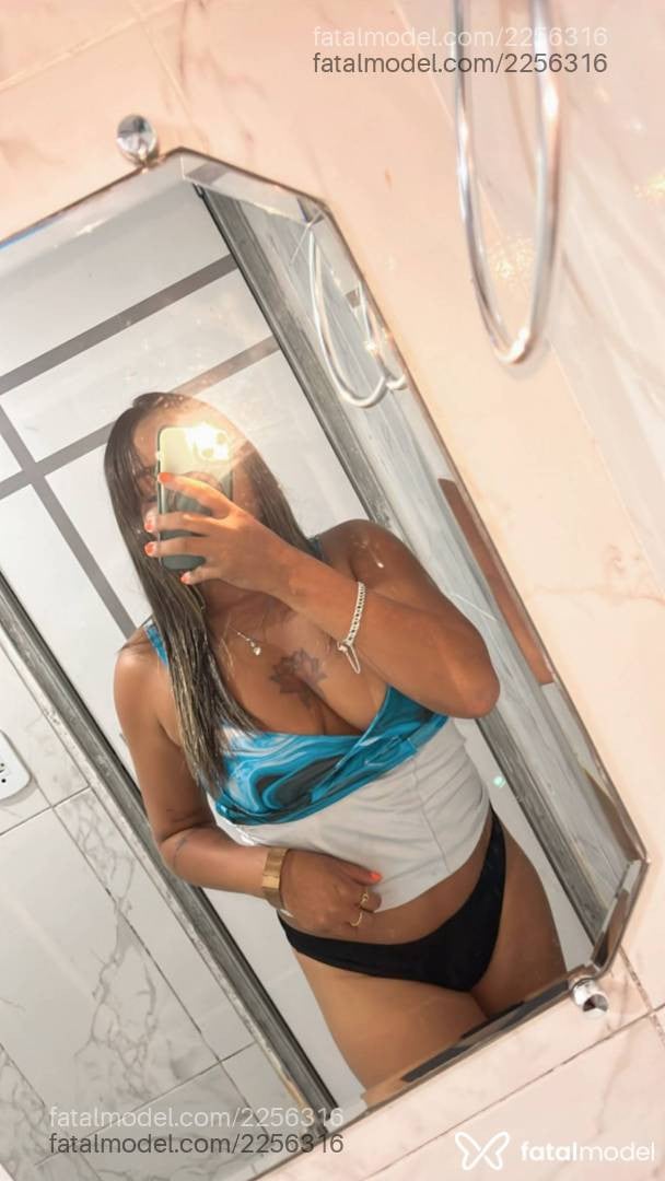 Acompanhante mulher loira (o) de olhos pretos em Boa Vista - Beatriz