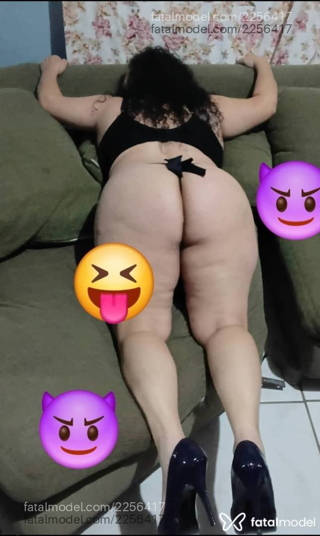 Acompanhante mulher morena (o) de olhos castanhos - Annna Clara