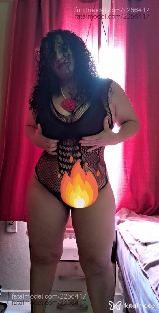 Acompanhante mulher morena (o) de olhos castanhos - Annna Clara