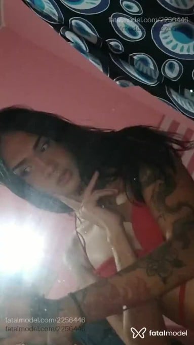 Acompanhante mulher trans morena (o) de olhos castanhos em Poços de Caldas - Angel