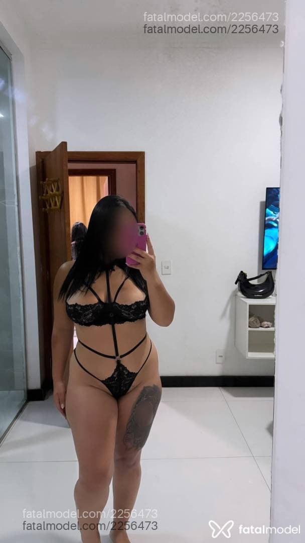 Acompanhante mulher com cabelo castanho de olhos castanhos em Ipatinga - Elisa