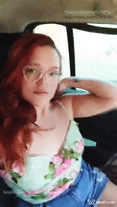 Acompanhante mulher ruiva (o) de olhos verdes - Hotwife Thay Acompanhante mulher ruiva (o) de olhos verdes - Hotwife Thay