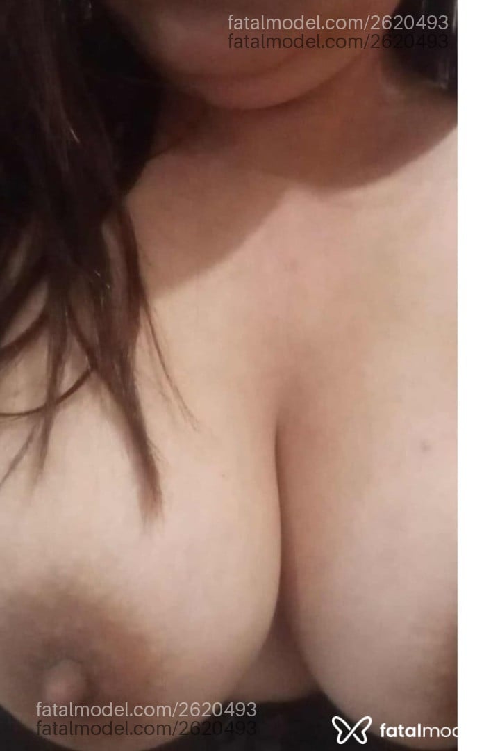 Acompanhante mulher com cabelo castanho de olhos verdes em Abelardo Luz - Luh Silva