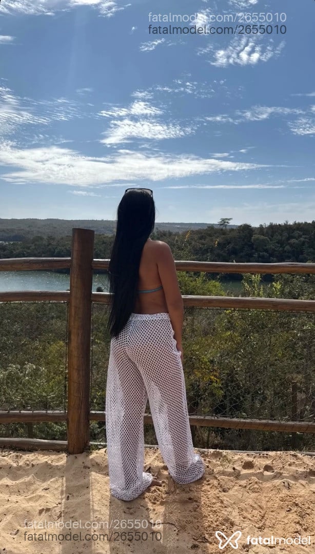 Acompanhante mulher morena (o) de olhos castanhos em Vitória da Conquista - Julia Alves