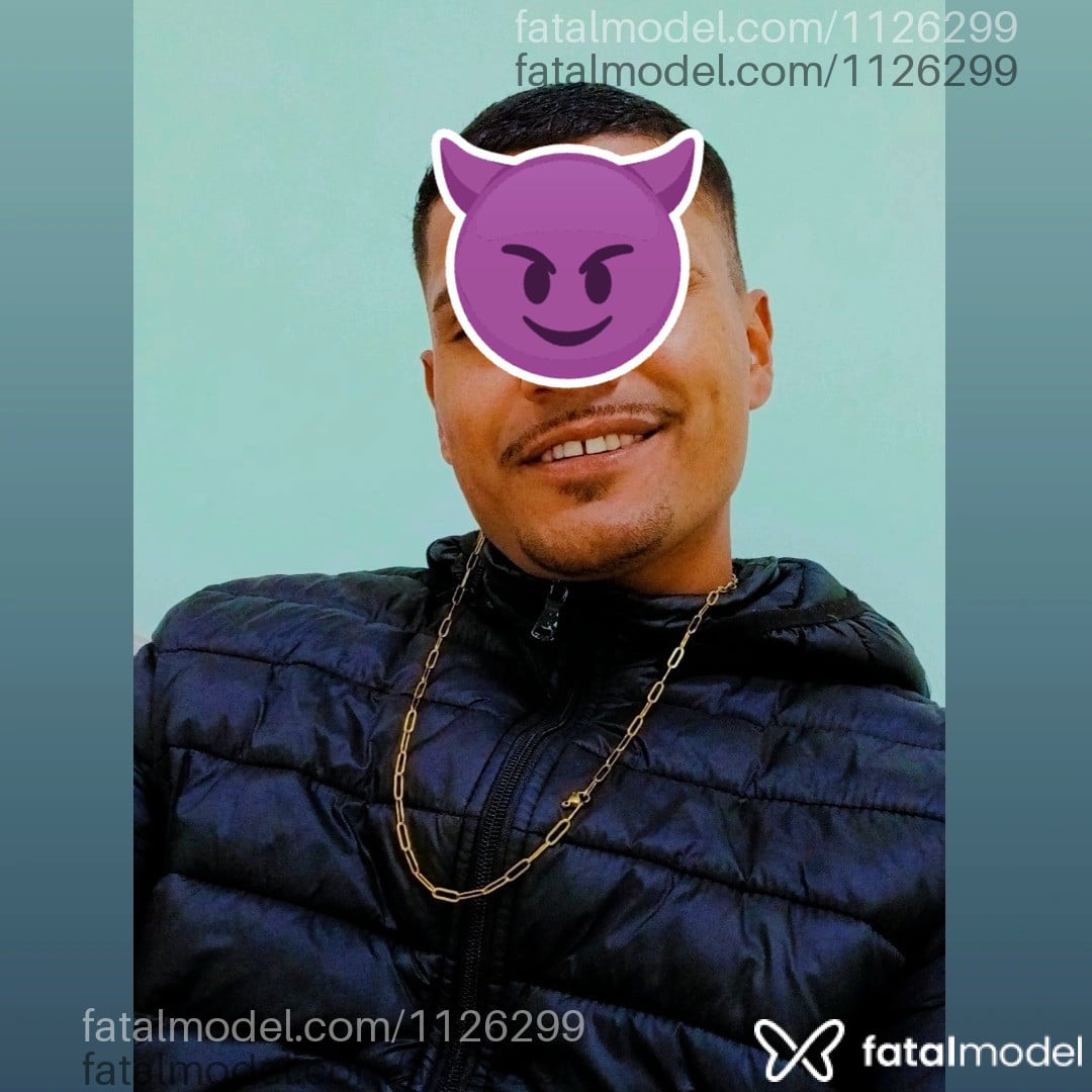 Acompanhante homem morena (o) de olhos pretos em Araucária Acompanhante homem morena (o) de olhos pretos em Araucária - Sereno