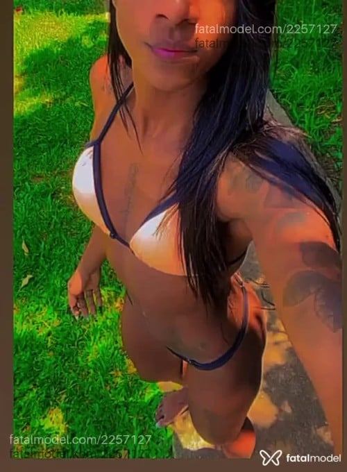 Acompanhante mulher com cabelo castanho de olhos pretos em Petrópolis - Maia Salles
