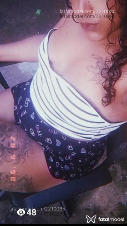 Acompanhante mulher morena (o) de olhos castanhos em Araçatuba Acompanhante mulher morena (o) de olhos castanhos em Araçatuba - Morena