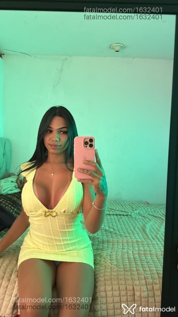 Acompanhante mulher trans com cabelo castanho de olhos castanhos em Fortaleza - KIMBERLYY