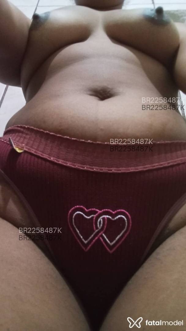 Acompanhante mulher morena (o) de olhos pretos em Santana do Livramento - Liz Rodrigues