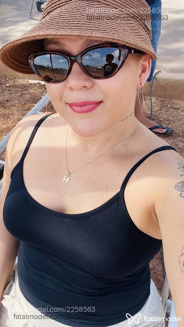 Acompanhante mulher loira (o) de olhos mel em Boa Vista - Bubaah