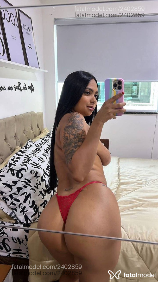 Acompanhante mulher morena (o) de olhos castanhos em Virtual Acompanhante mulher morena (o) de olhos castanhos em Virtual - Bombomm