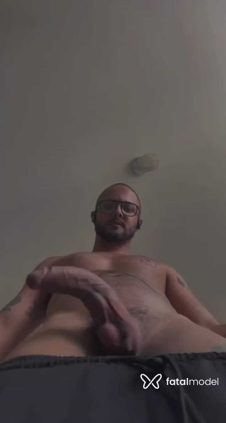 Acompanhante homem morena (o) de olhos castanhos - Felipe Salles