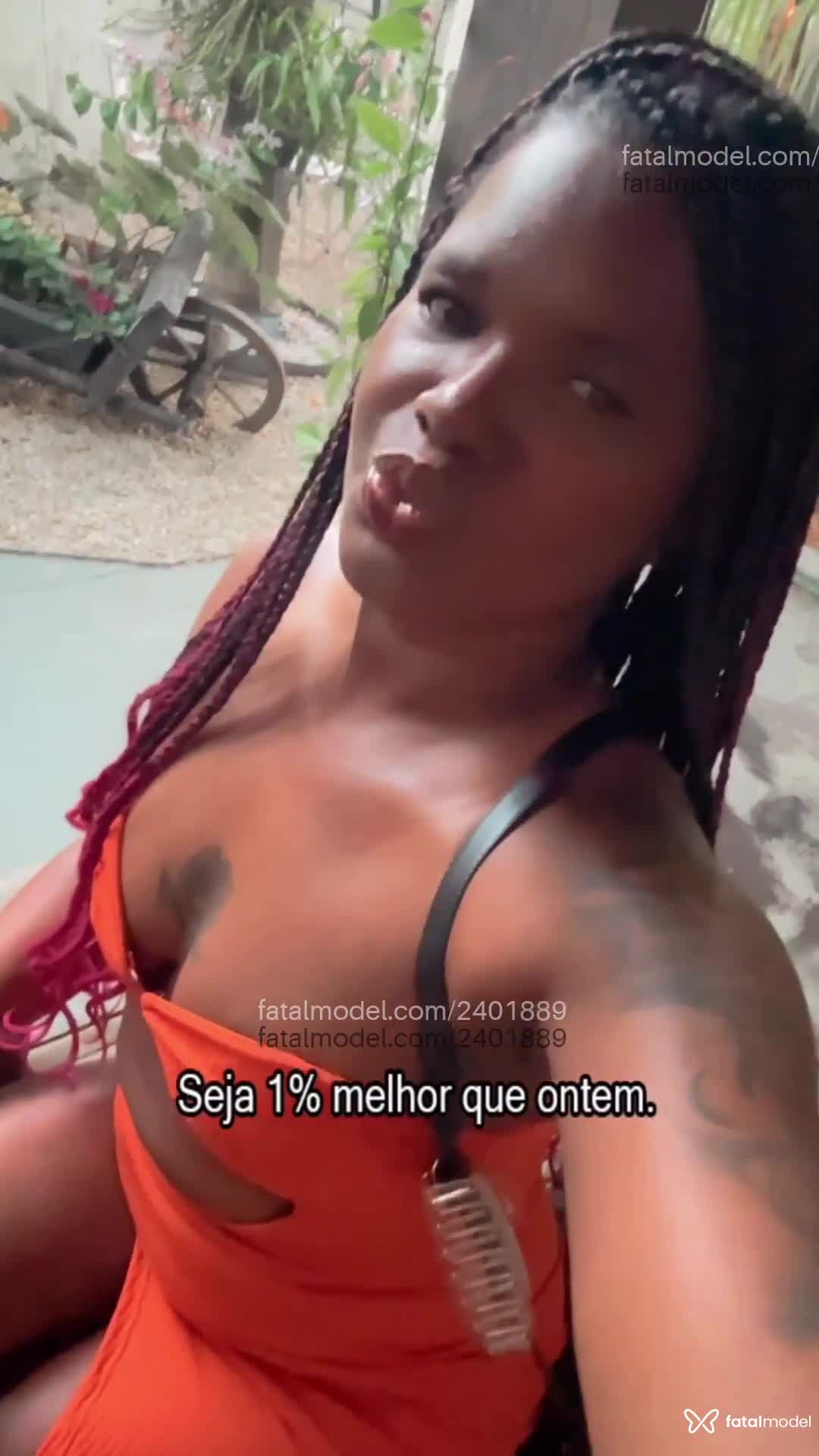 Acompanhante mulher morena (o) de olhos castanhos em Balneário Camboriú Acompanhante mulher morena (o) de olhos castanhos em Balneário Camboriú - Preta Rara