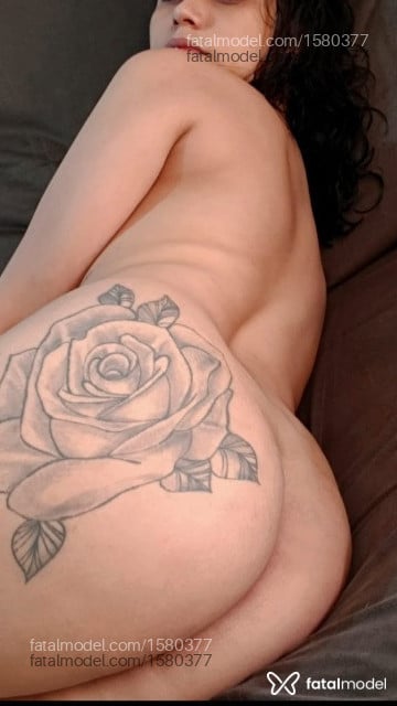 Acompanhante mulher morena (o) de olhos pretos em Uberlândia - Allana Braga