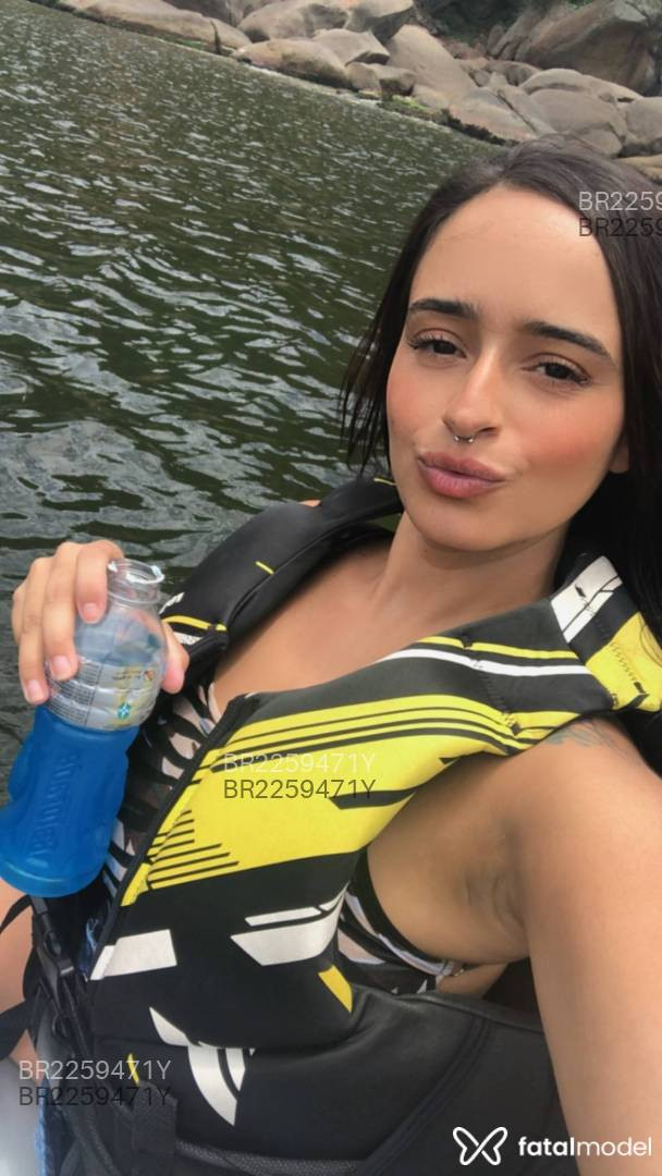 Acompanhante mulher morena (o) de olhos pretos em Rio de Janeiro - Isabella Garcia