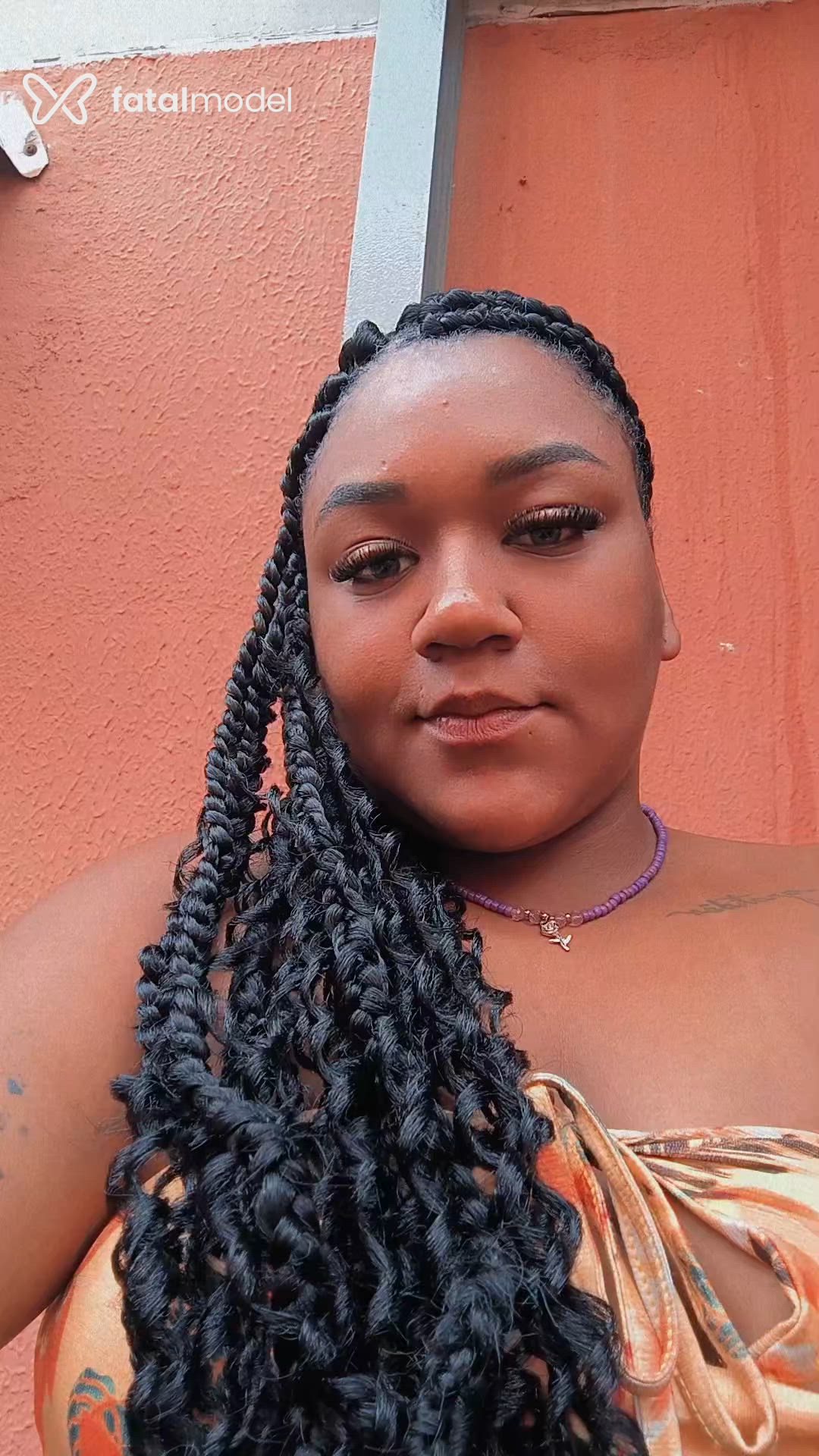 Acompanhante mulher morena (o) de olhos pretos - Roberta Acompanhante mulher morena (o) de olhos pretos - Roberta